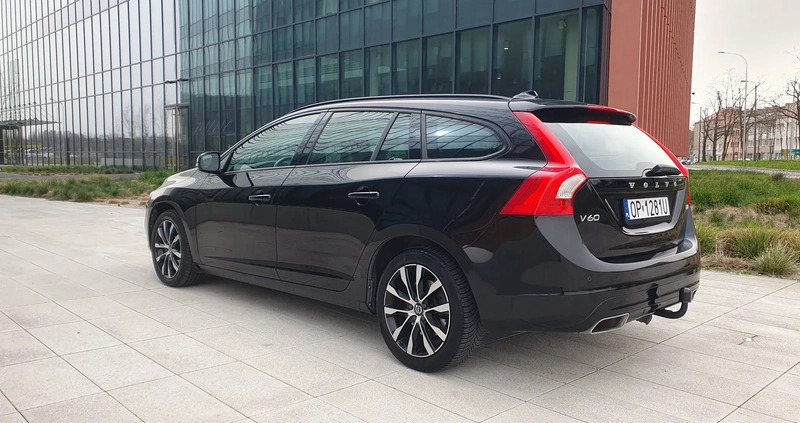 Volvo V60 cena 59900 przebieg: 166000, rok produkcji 2018 z Opole małe 529